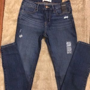 Abercrombie kids super skinny jeans. Size: 15/16